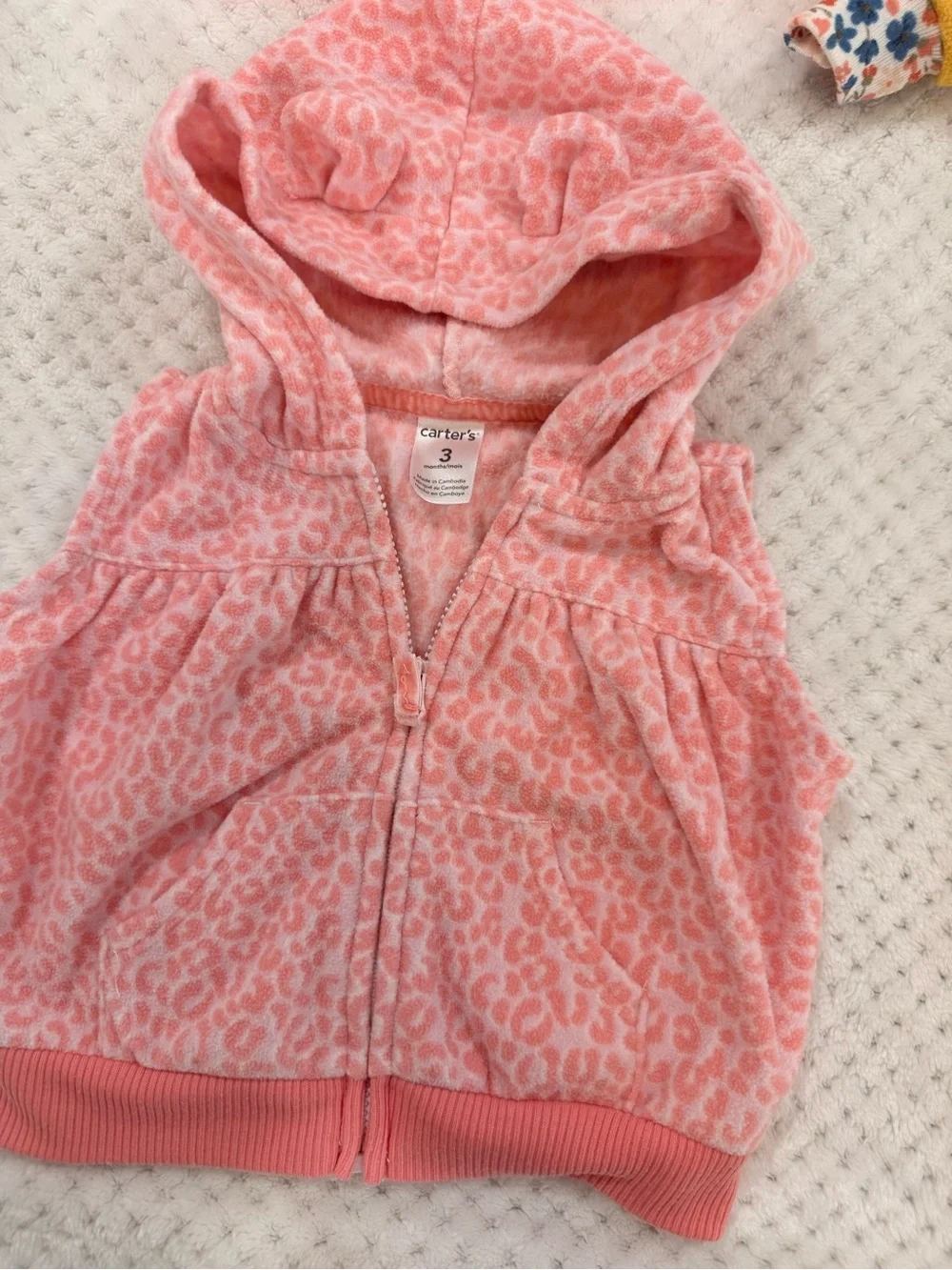 Carter’s Baby Girl Bundle 4 Pieces 3M Fleece Hoodie Vest Sleeper